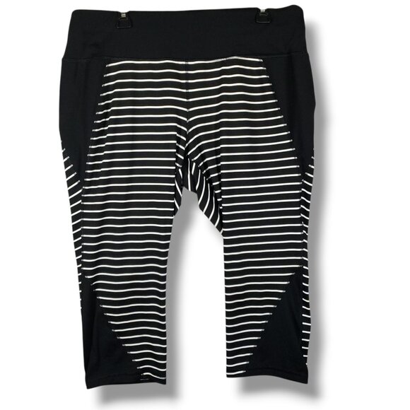 Plus Size 18/20 Striped Capris - Mall Goth Punk Beetlejuice - Black & White - Picture 1 of 5
